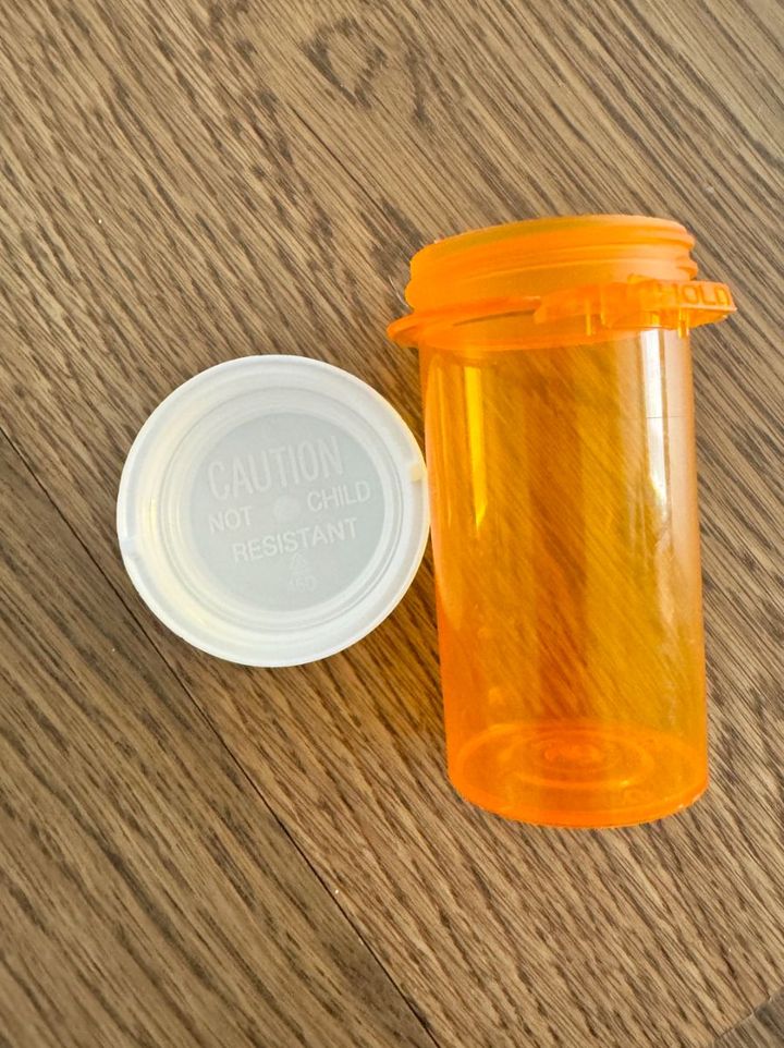 Lopeta vanhan pillerirasian heittäminen pois. Tässä on 12 tapaa käyttää sitä uudelleen.