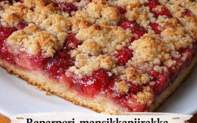 Raparperi-mansikkapiirakka – Raikas ja makea kesäherkku kahvihetkiin