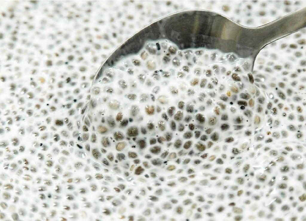 Chian siementen ominaisuudet: kalorit, hyödyt ja käyttövinkit